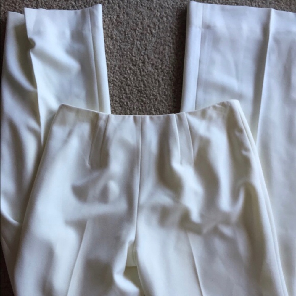 White House Black Market ivory Legacy pant